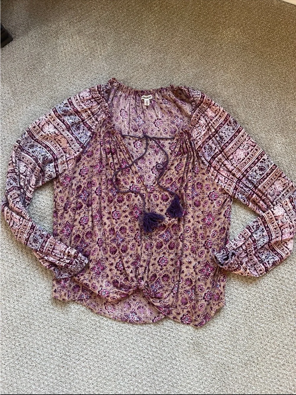 Billabong Lavender and Pink Floral Peasant Blouse